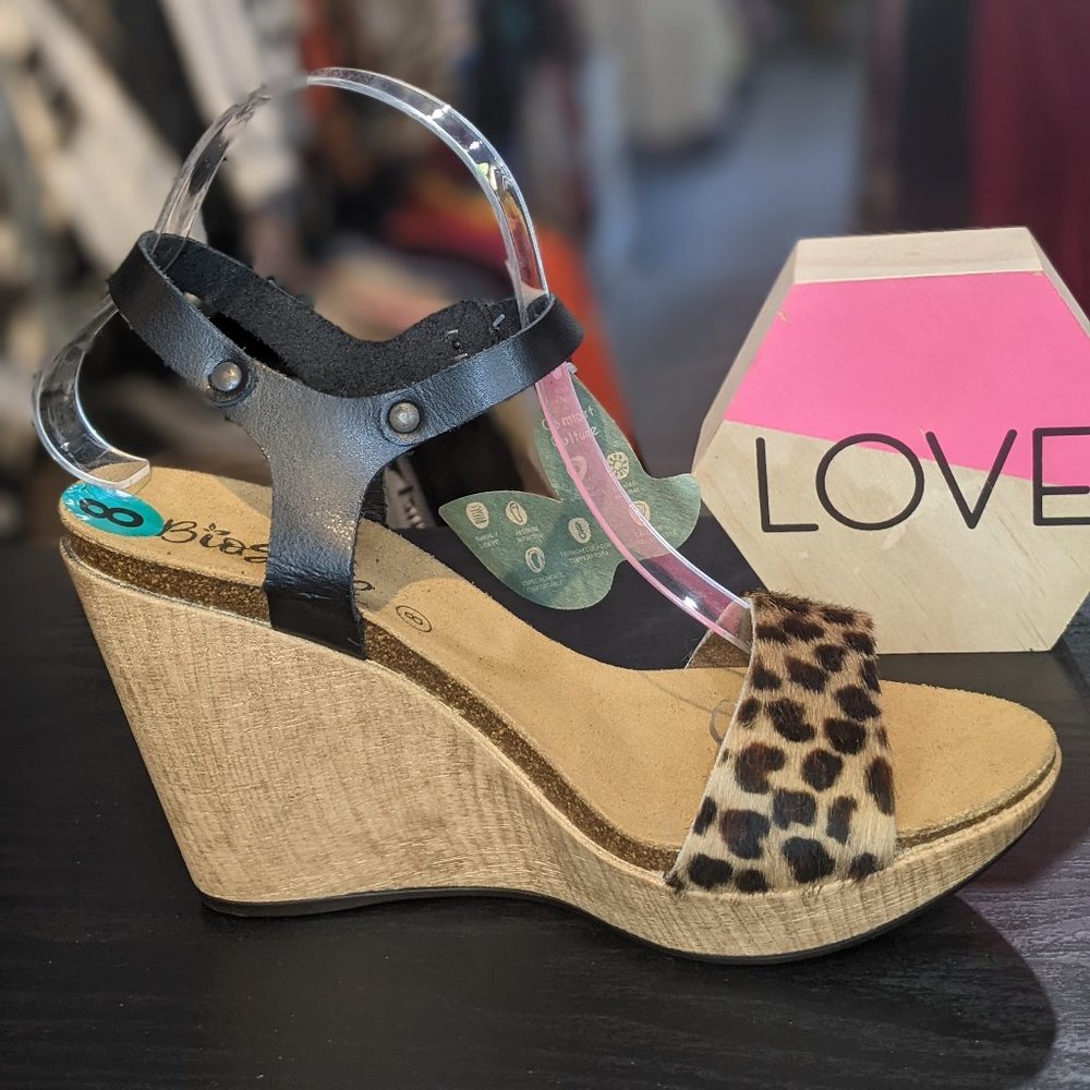BioStep Cheetah Wedge